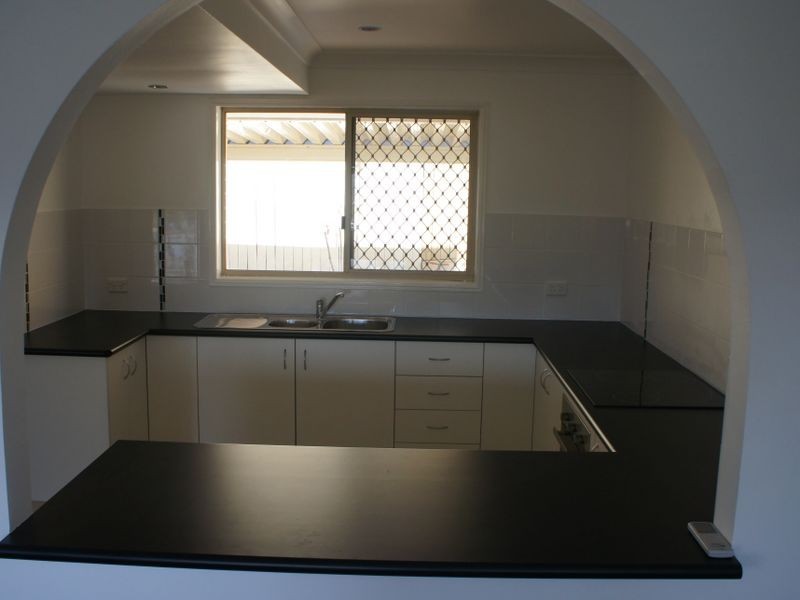 4/16 Daisy Street, Elanora QLD 4221