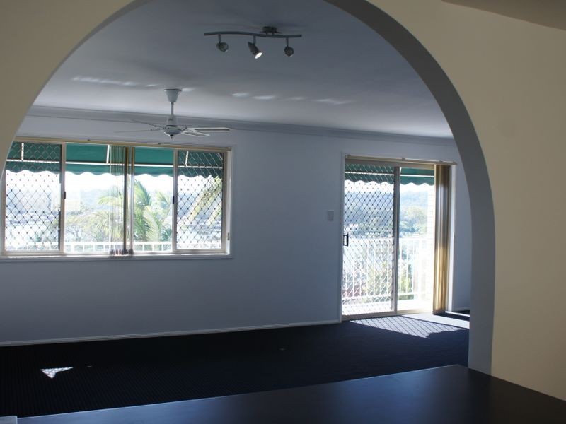 4/16 Daisy Street, Elanora QLD 4221