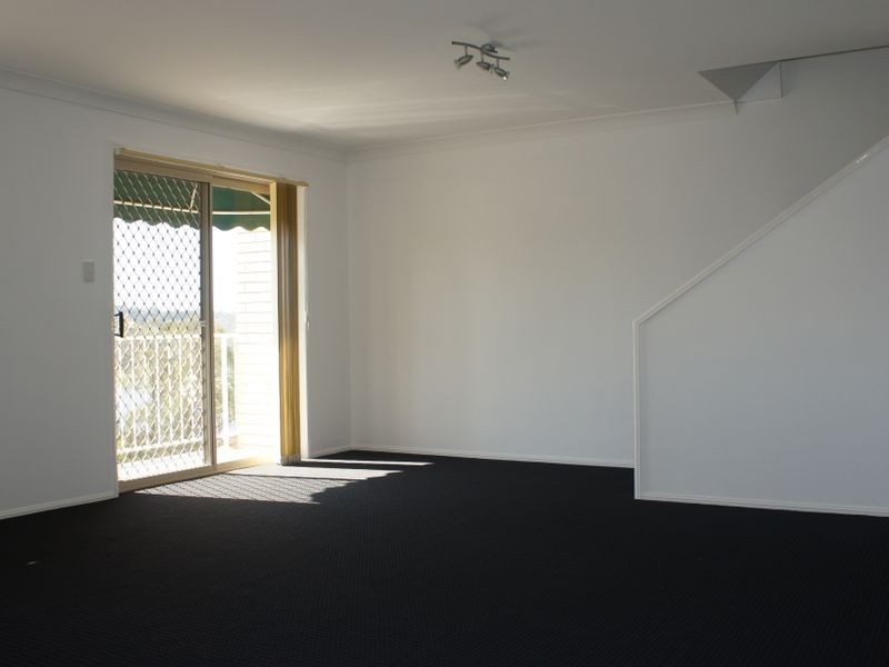 4/16 Daisy Street, Elanora QLD 4221