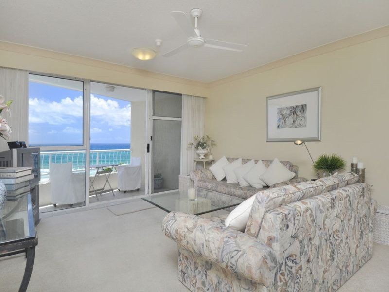 4C/2 Nineteenth Avenue, Palm Beach QLD 4221