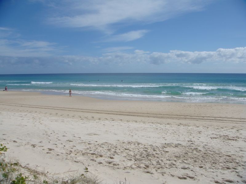 32 Fifth Avenue, Palm Beach QLD 4221