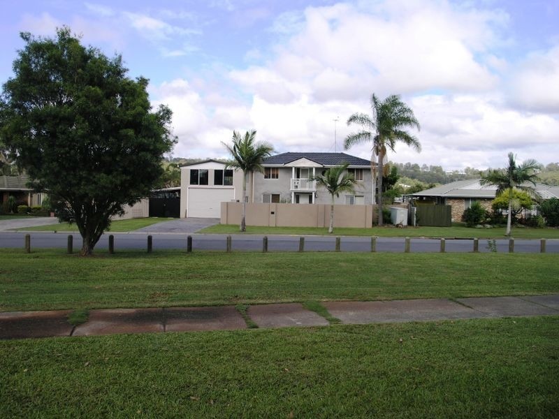 34 Bradshaw Drive, Currumbin Waters QLD 4223