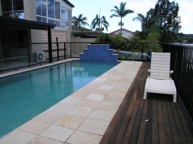34 Bradshaw Drive, Currumbin Waters QLD 4223