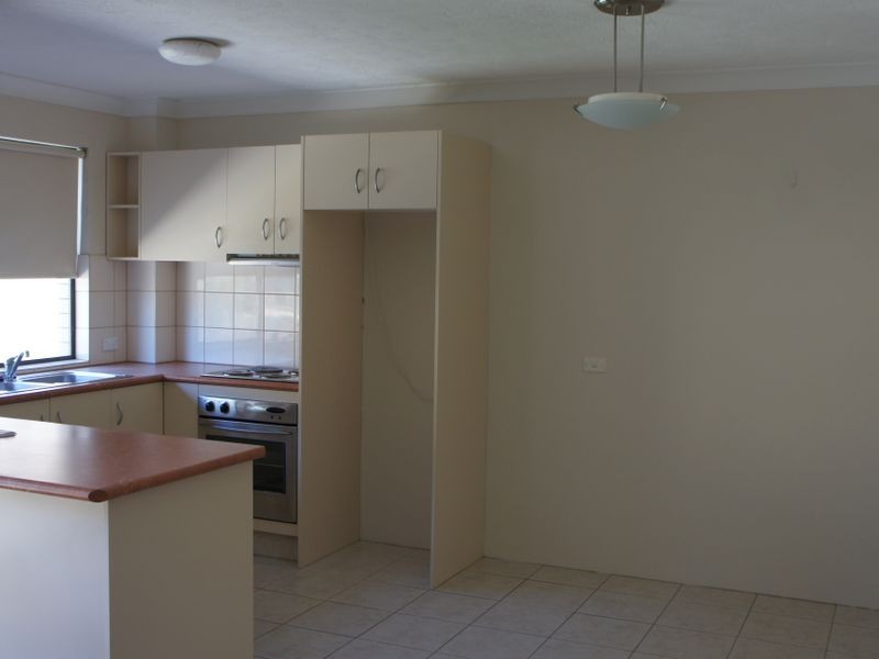 2/10 Allara Avenue, Palm Beach QLD 4221