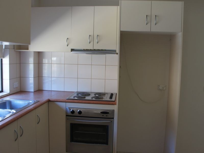 2/10 Allara Avenue, Palm Beach QLD 4221