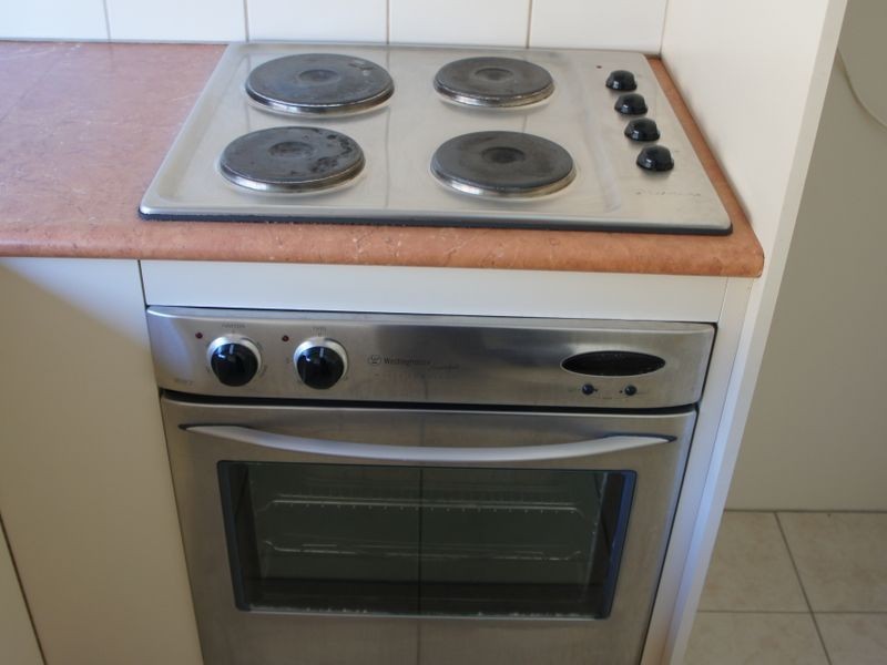 2/10 Allara Avenue, Palm Beach QLD 4221