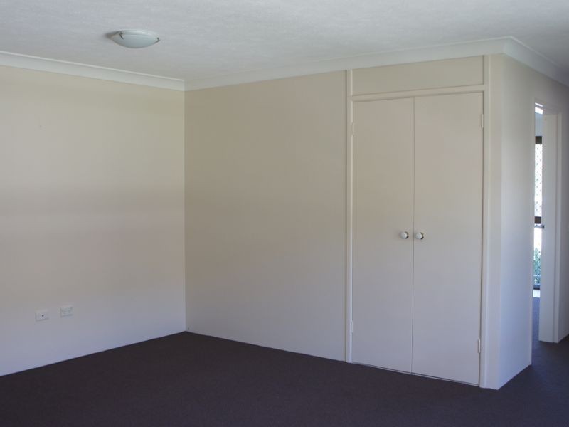 2/10 Allara Avenue, Palm Beach QLD 4221