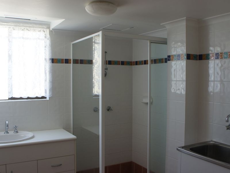 2/10 Allara Avenue, Palm Beach QLD 4221