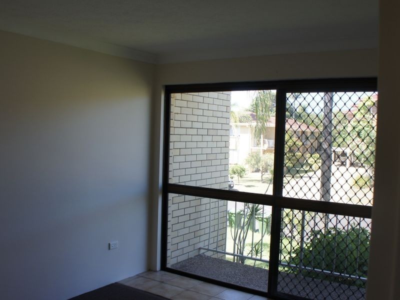 2/10 Allara Avenue, Palm Beach QLD 4221