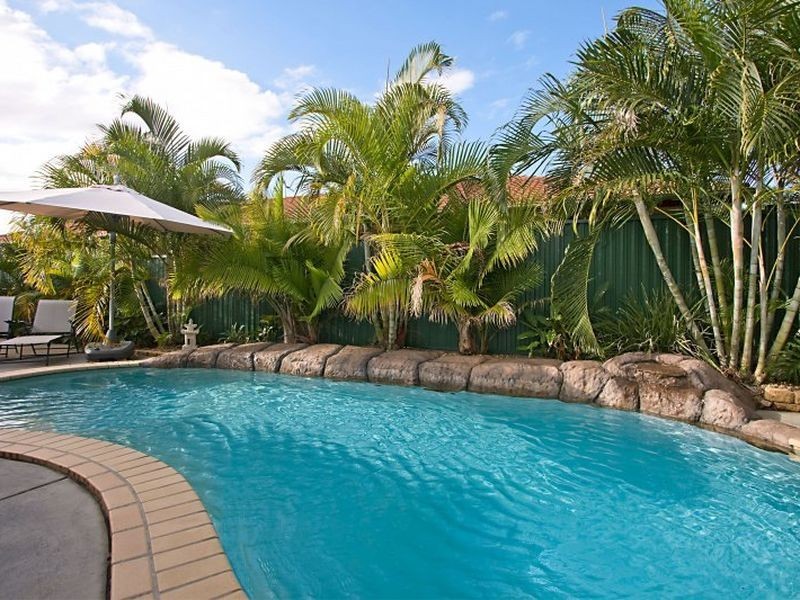 135 Bienvenue Drive, Currumbin Waters QLD 4223