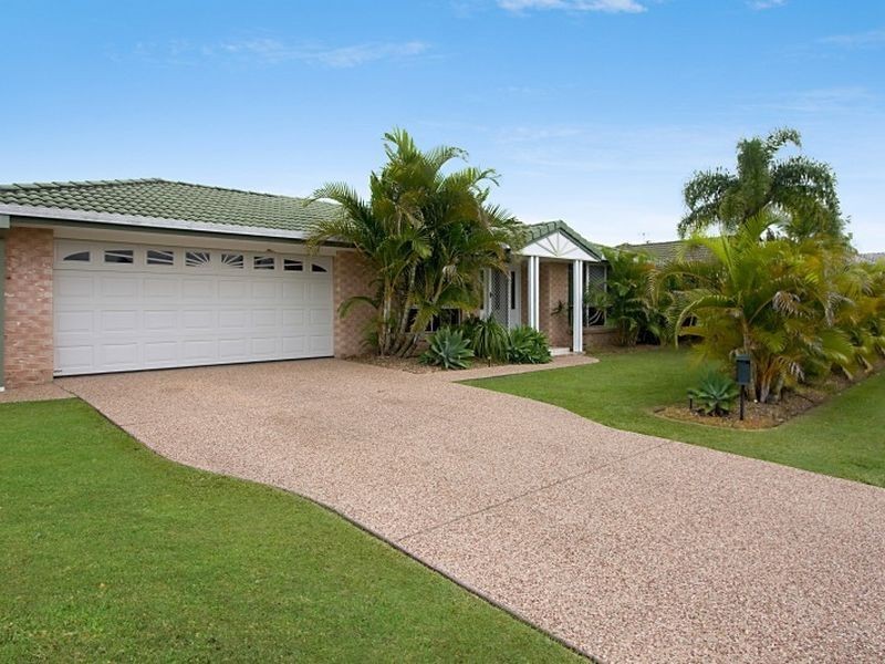 135 Bienvenue Drive, Currumbin Waters QLD 4223