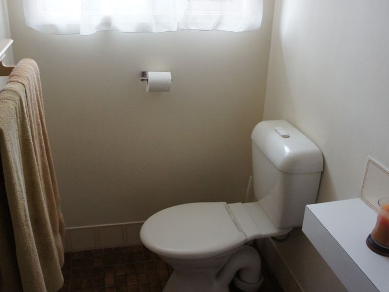 8 Burdock Street, Elanora QLD 4221