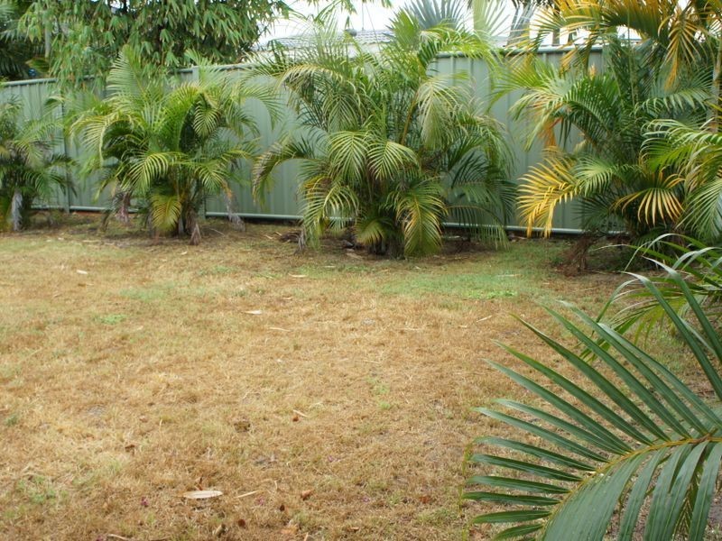 8 Burdock Street, Elanora QLD 4221