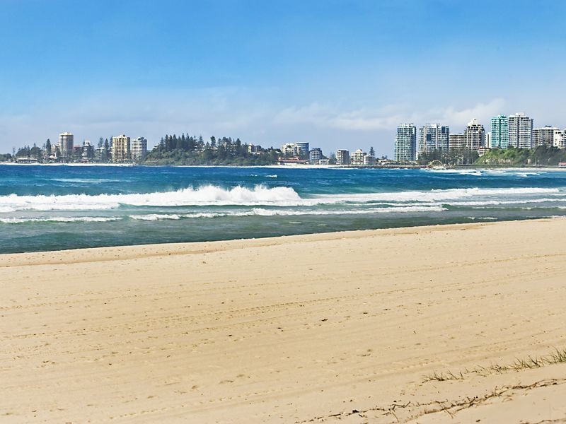 4/261 Golden Four Drive, Bilinga QLD 4225