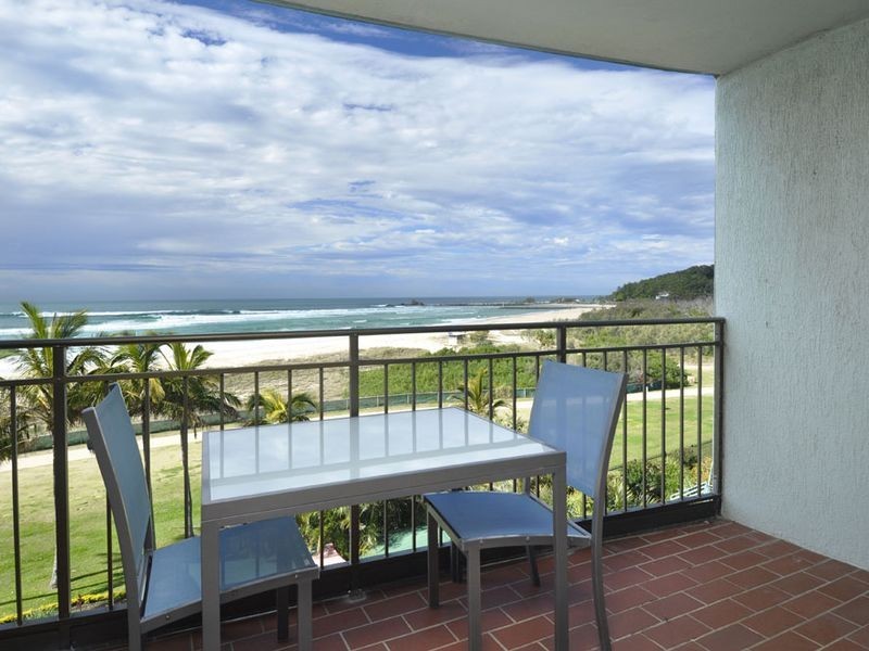 4A/969 Gold Coast Highway, Palm Beach QLD 4221