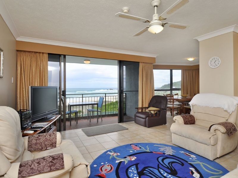 4A/969 Gold Coast Highway, Palm Beach QLD 4221