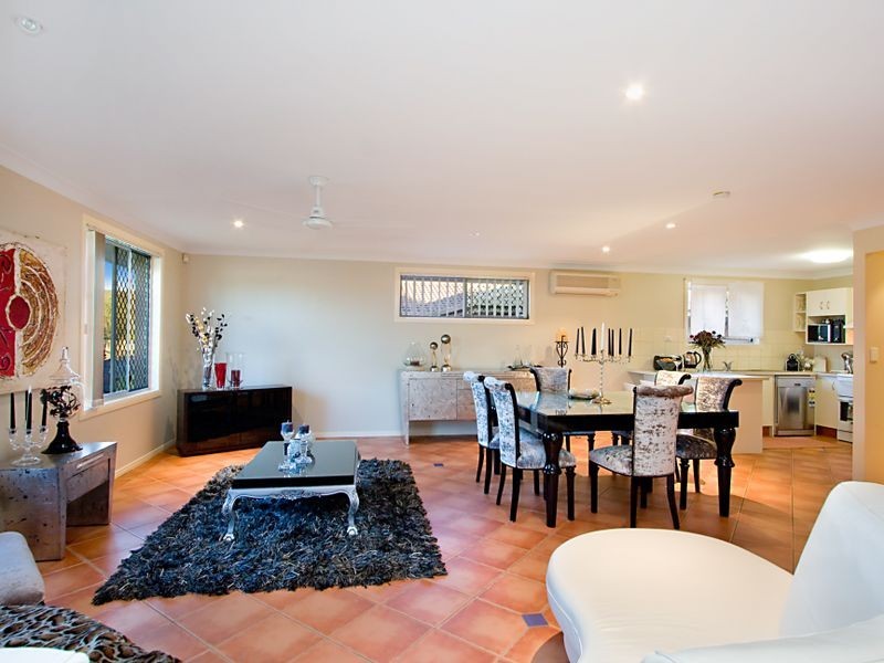 182 Townson Avenue, Palm Beach QLD 4221