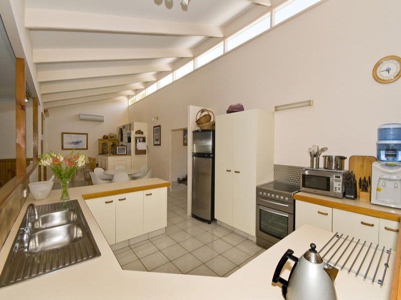 6 Dulcie Drive, Burleigh Heads QLD 4220