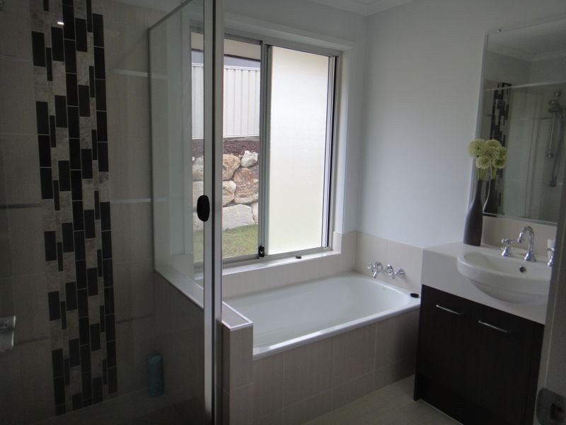 13 Rustyplum Court, Reedy Creek QLD 4227