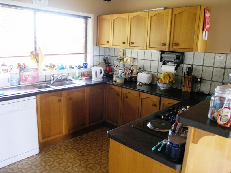 94 Simpsons Rd, Currumbin Waters QLD 4223