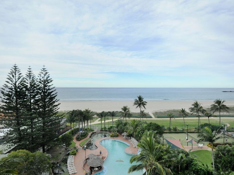 6B/973 Gold Coast Highway, Palm Beach QLD 4221