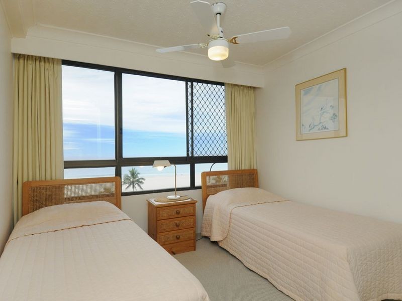 6B/973 Gold Coast Highway, Palm Beach QLD 4221