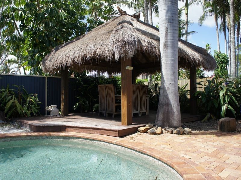 202 Tallebudgera Drive, Palm Beach QLD 4221