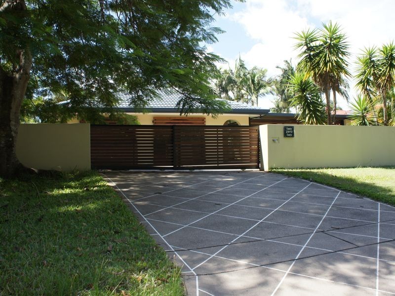 202 Tallebudgera Drive, Palm Beach QLD 4221