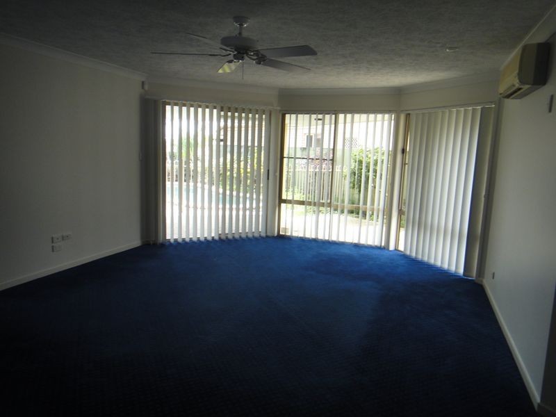 19 Notre Dame Court, Varsity Lakes QLD 4227