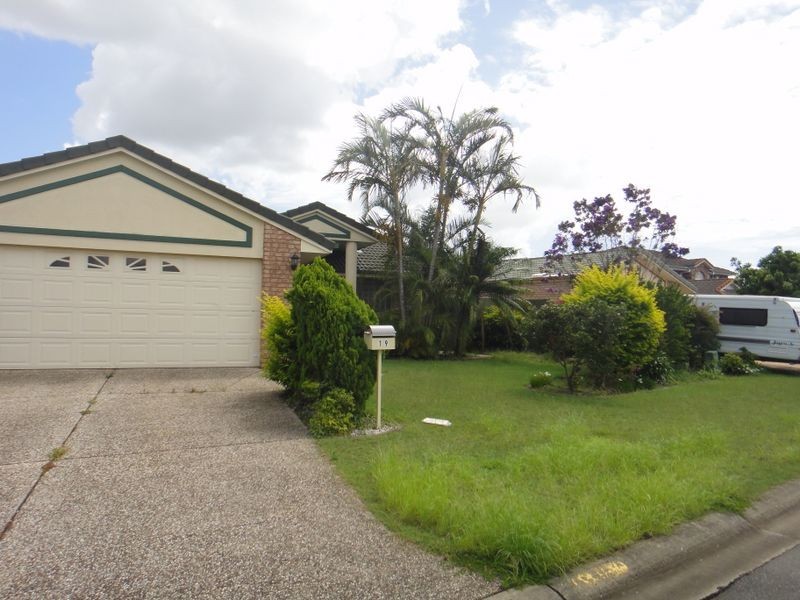 19 Notre Dame Court, Varsity Lakes QLD 4227