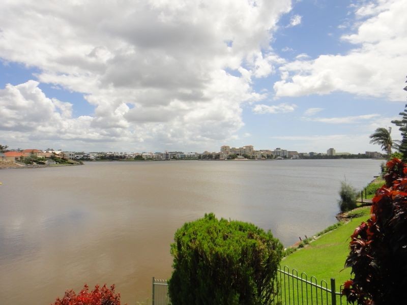 19 Notre Dame Court, Varsity Lakes QLD 4227