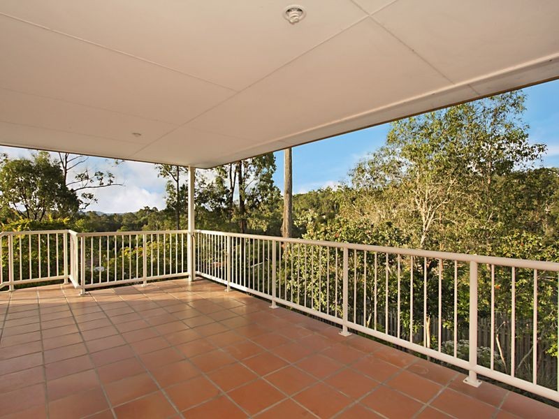 24 Leopard Avenue, Elanora QLD 4221