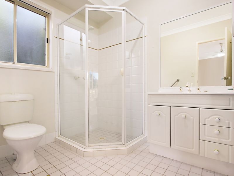 24 Leopard Avenue, Elanora QLD 4221