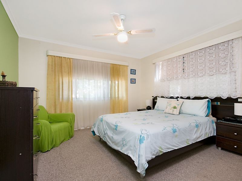 31 Parnki Parade, Palm Beach QLD 4221