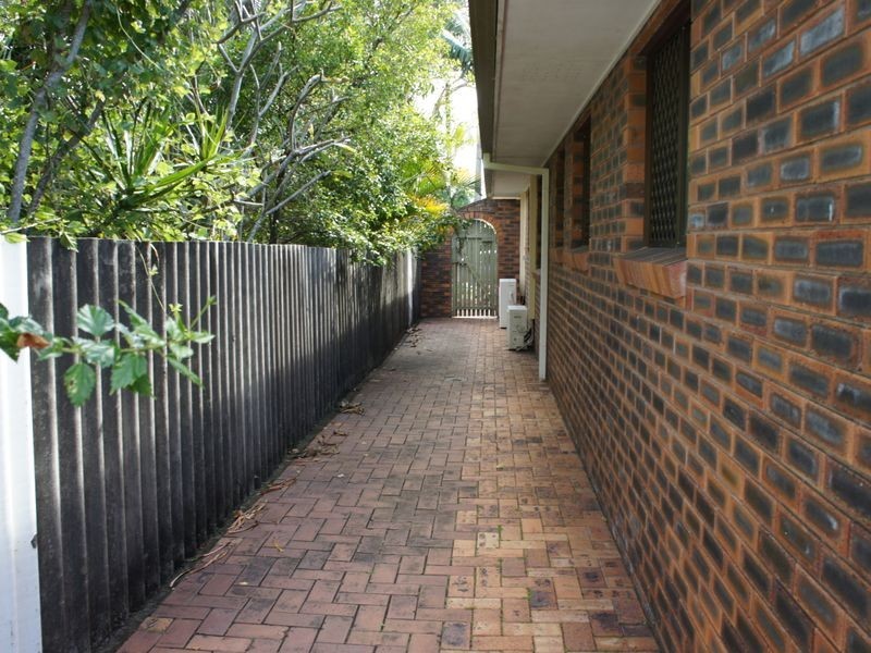36 Fourteenth Avenue, Palm Beach QLD 4221