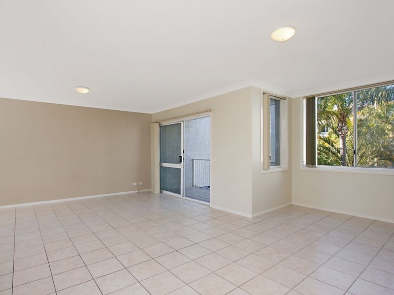 11/1306 Gold Coast Highway, Palm Beach QLD 4221