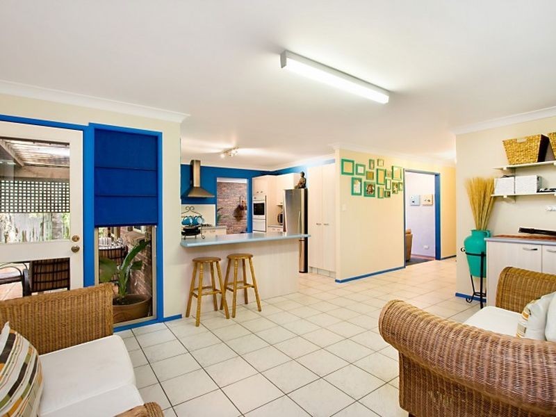 15 Blackbean Court, Elanora QLD 4221