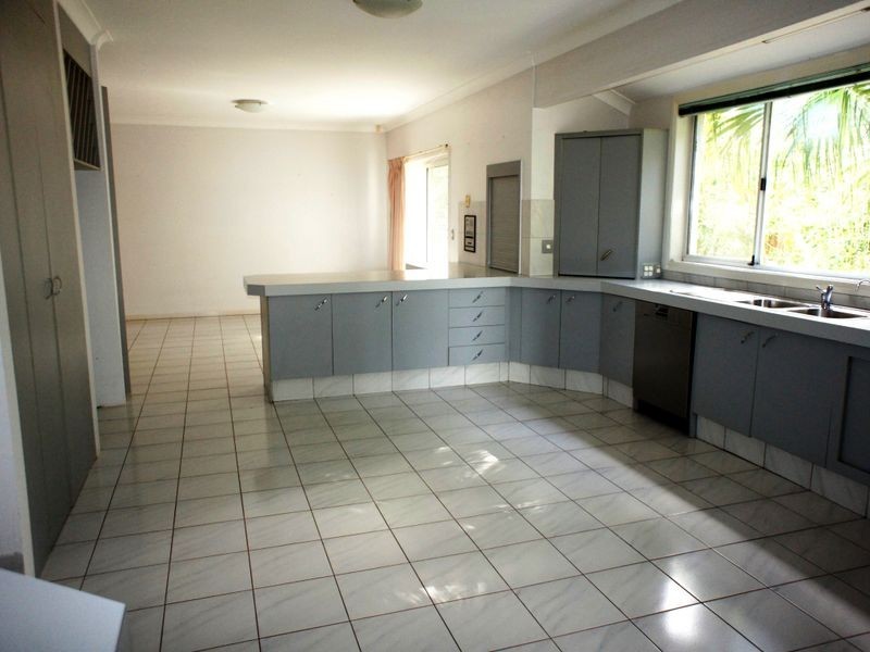 33 Evergreen drive, Elanora QLD 4221