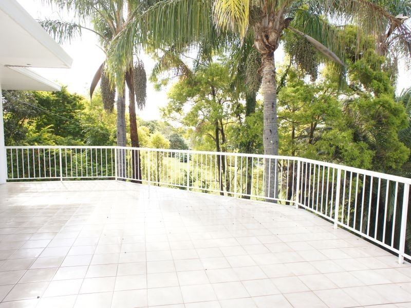 33 Evergreen drive, Elanora QLD 4221