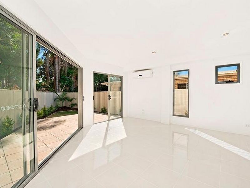 1/14 Sarawak Avenue, Palm Beach QLD 4221