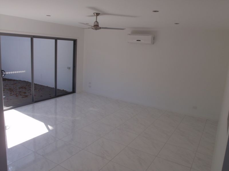 1/14 Sarawak Avenue, Palm Beach QLD 4221