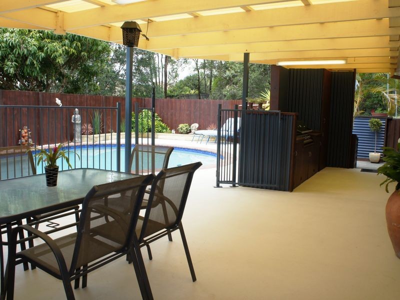6 Century Court, Currumbin Waters QLD 4223