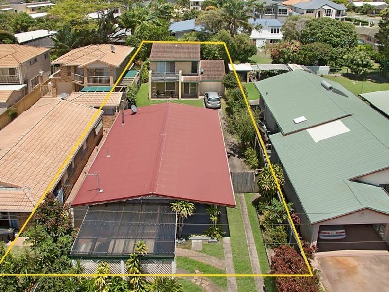 20 Molucca Avenue, Palm Beach QLD 4221