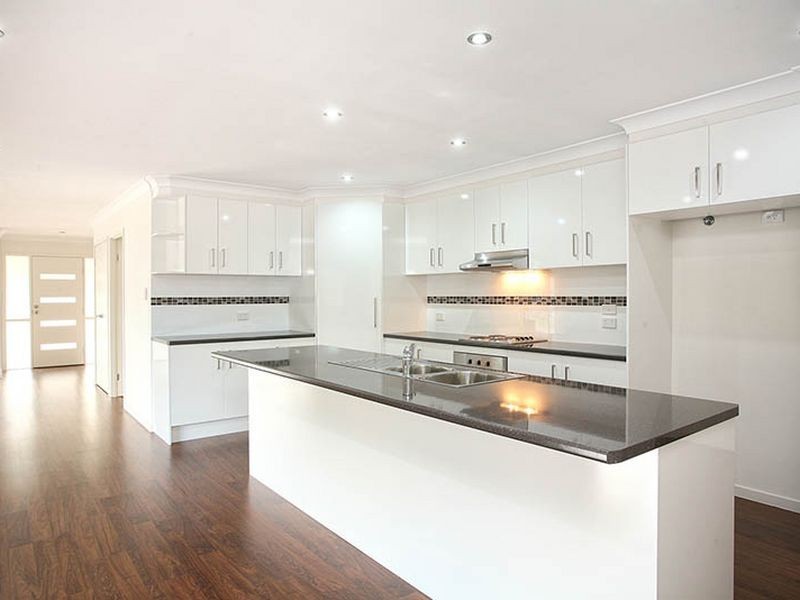 18 Aethalia Street, Currumbin Waters QLD 4223