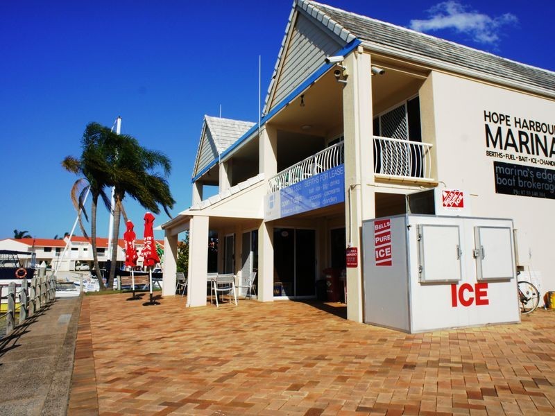 82 John Lund Drive, Hope Island QLD 4212