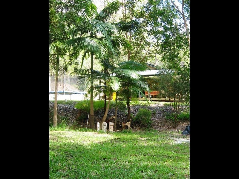 3 Dorset Place, Elanora QLD 4221