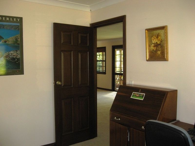 3 Dorset Place, Elanora QLD 4221