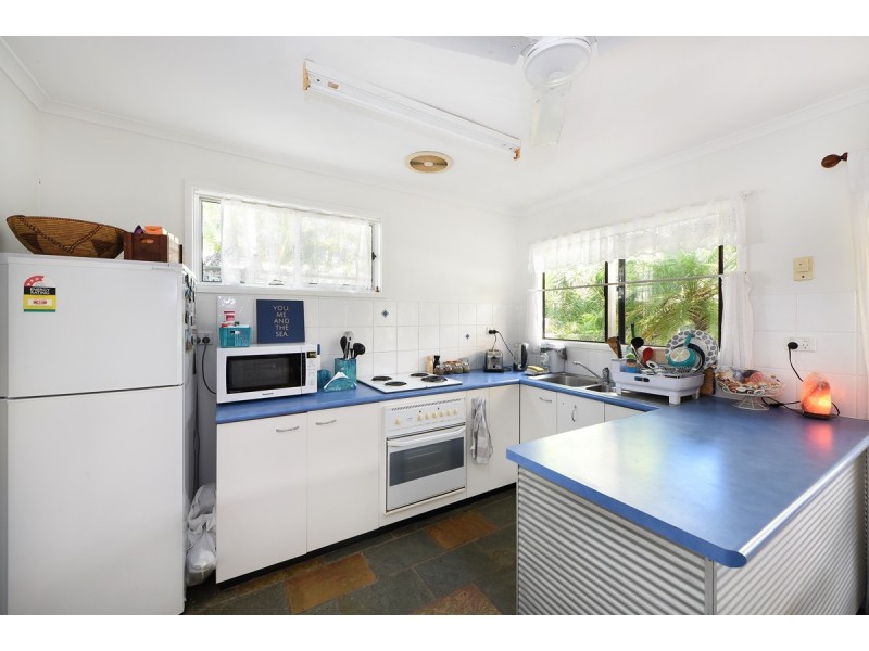 2237 David Low Way, Peregian Beach QLD 4573