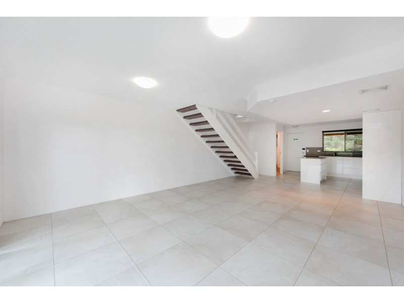 Unit 4/48-50 Plover Street, Peregian Beach QLD 4573