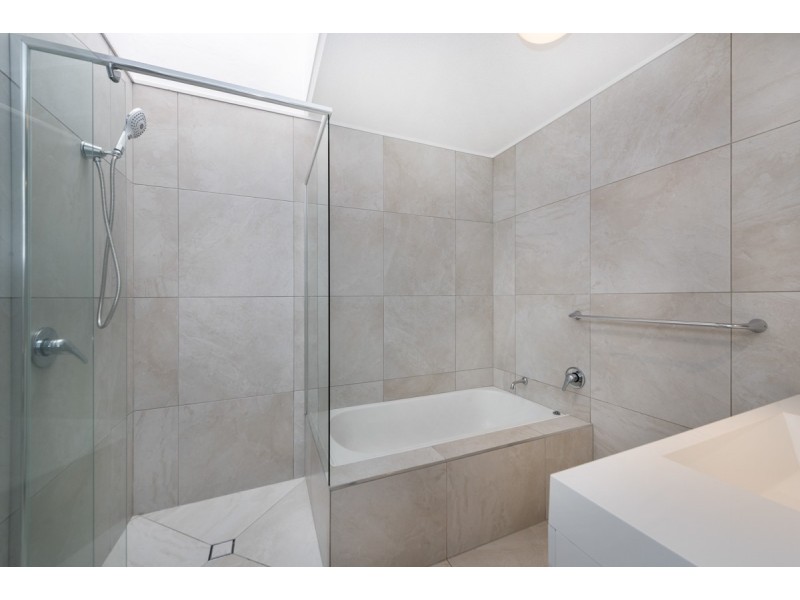Unit 4/48-50 Plover Street, Peregian Beach QLD 4573
